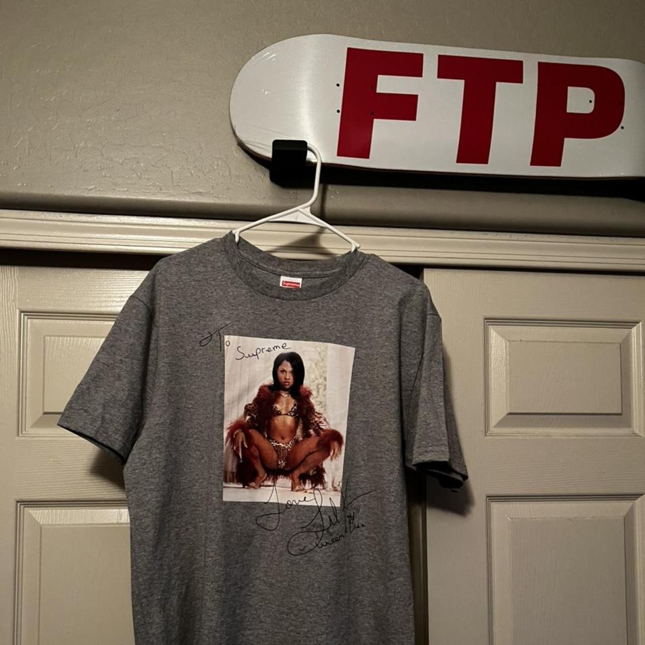 Supreme Lil buy Kim T-shirt size xl. Unisex