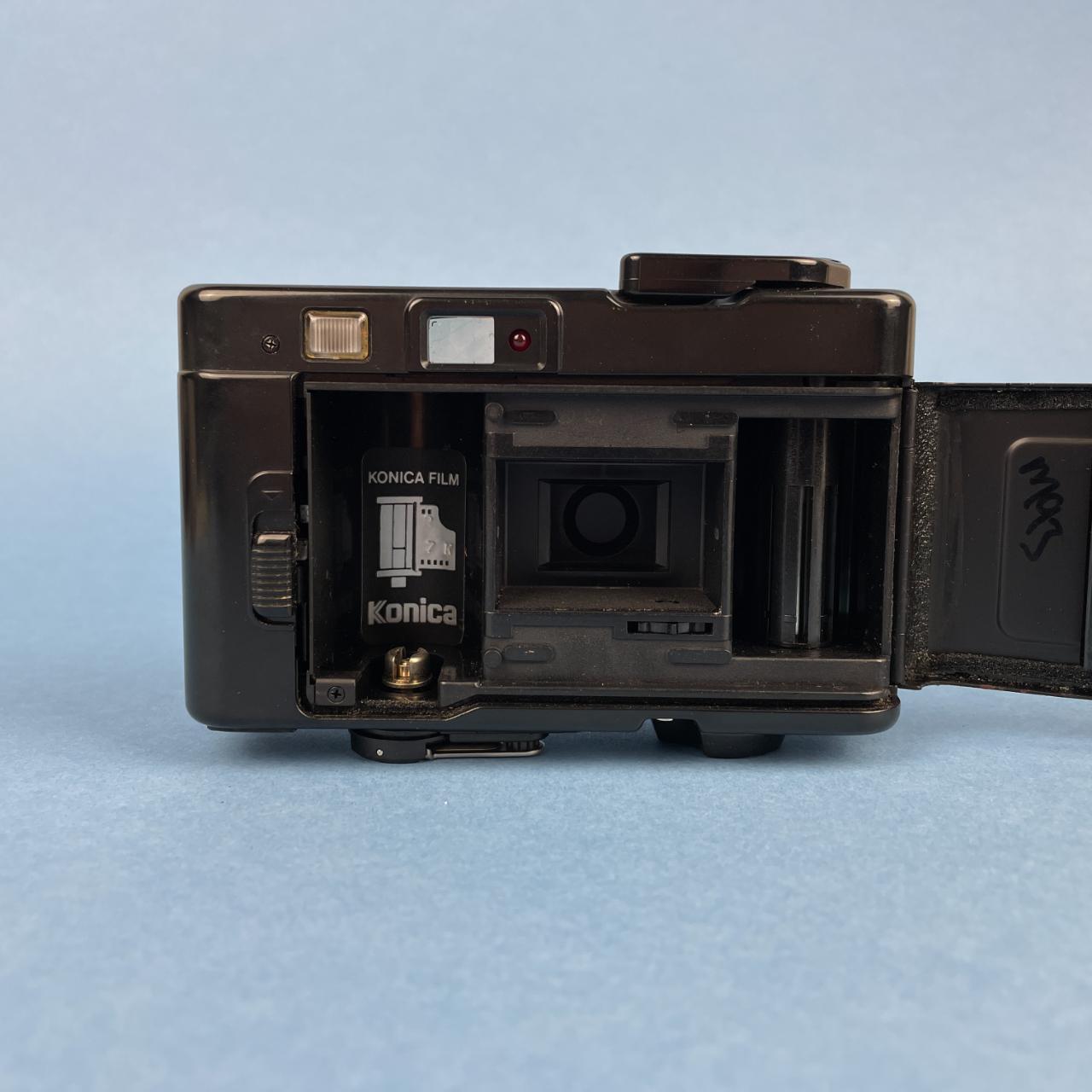 Konica Black Cameras-and-accessories (4)