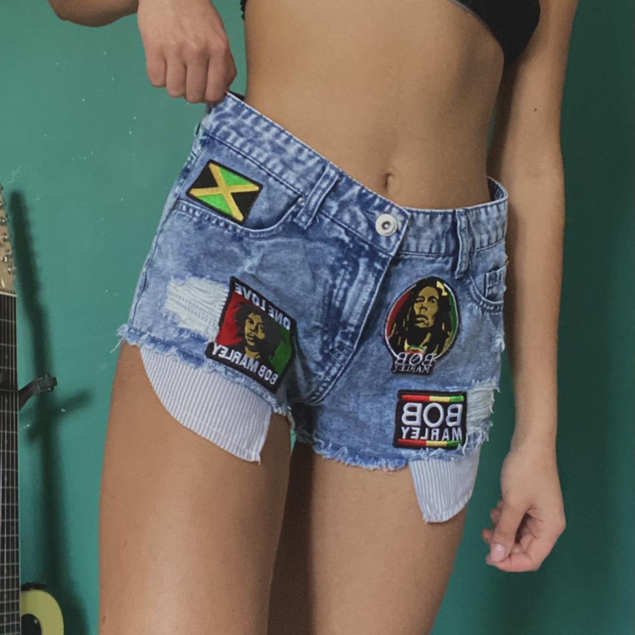 XLARGE×BOB MARLEY DENIM SHORTS Super unique Bob Marley inspired