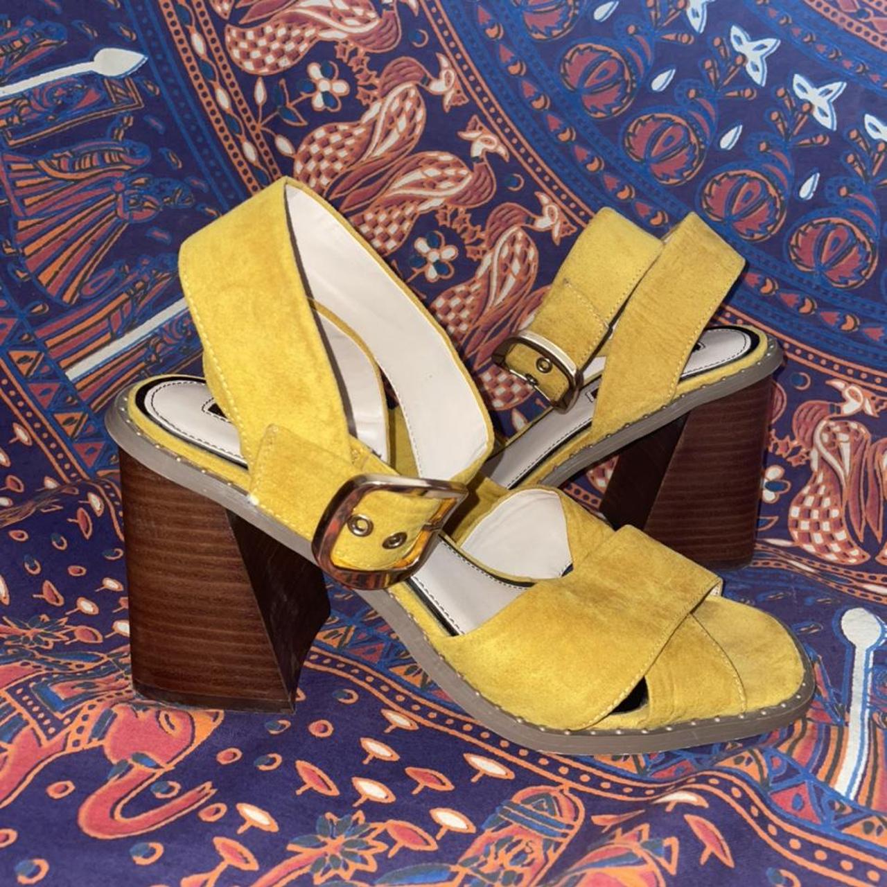 Women's Yellow Sandals | Depop