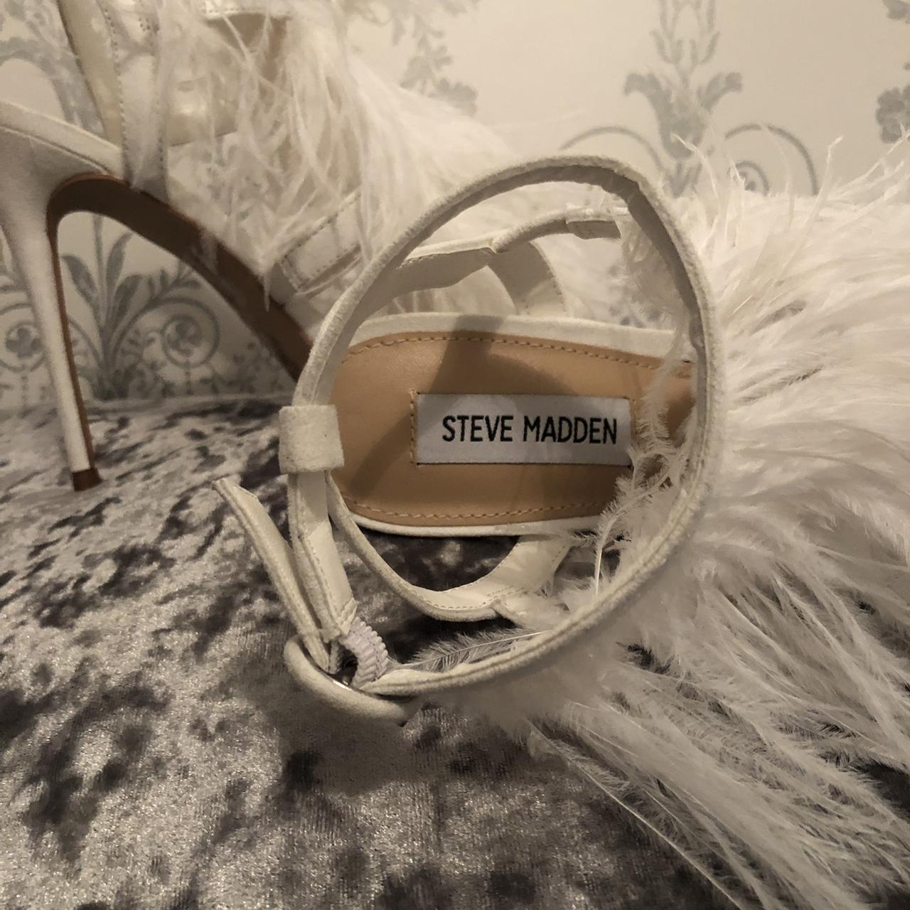 Steve madden best sale fefe feather pumps