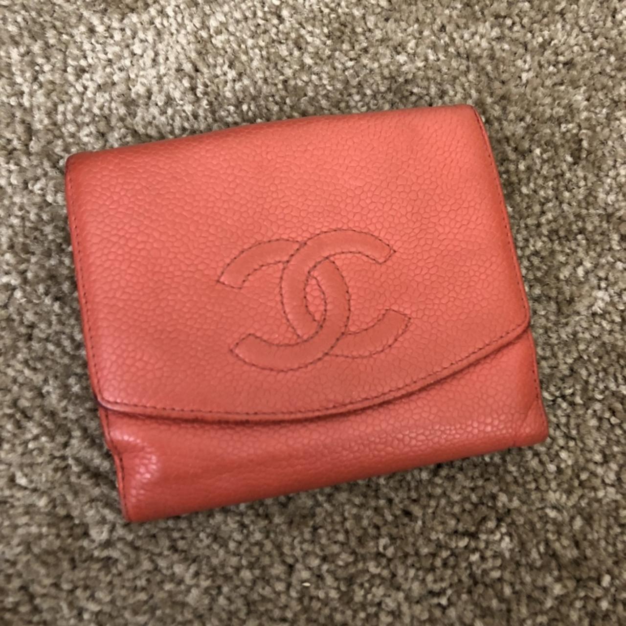 Chanel vintage CC caviar bifold wallet, Corner