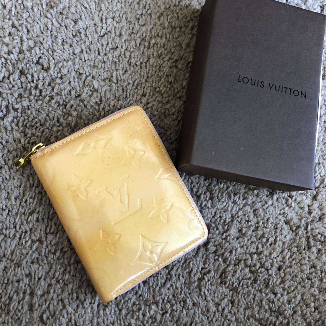 Louis Vuitton zippy wallet - shiny monogram patent - Depop