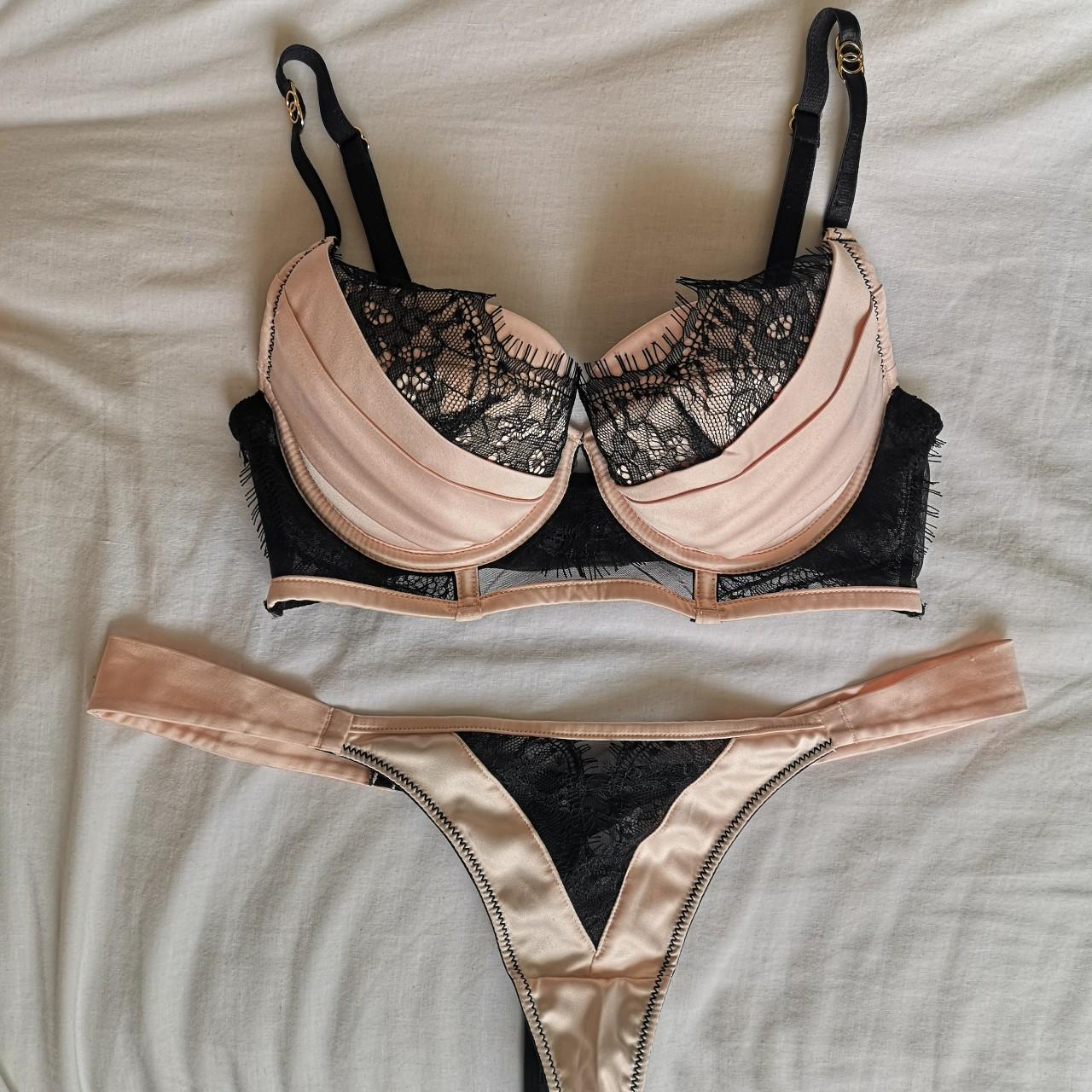 Ann summers push up bra in light pink with black - Depop