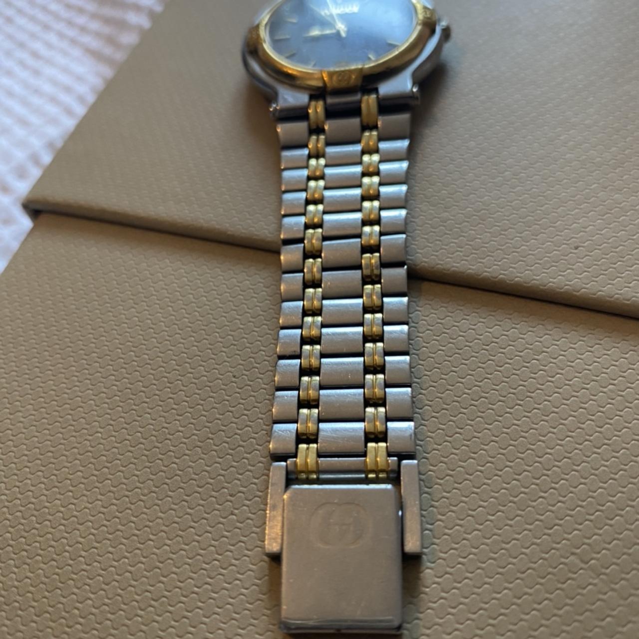 Gucci watch 9000m batteries might need replacing Depop