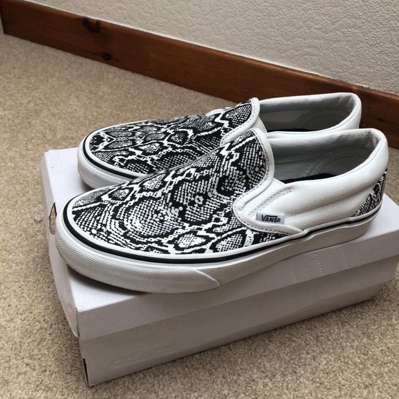 Vans sales snake shoes