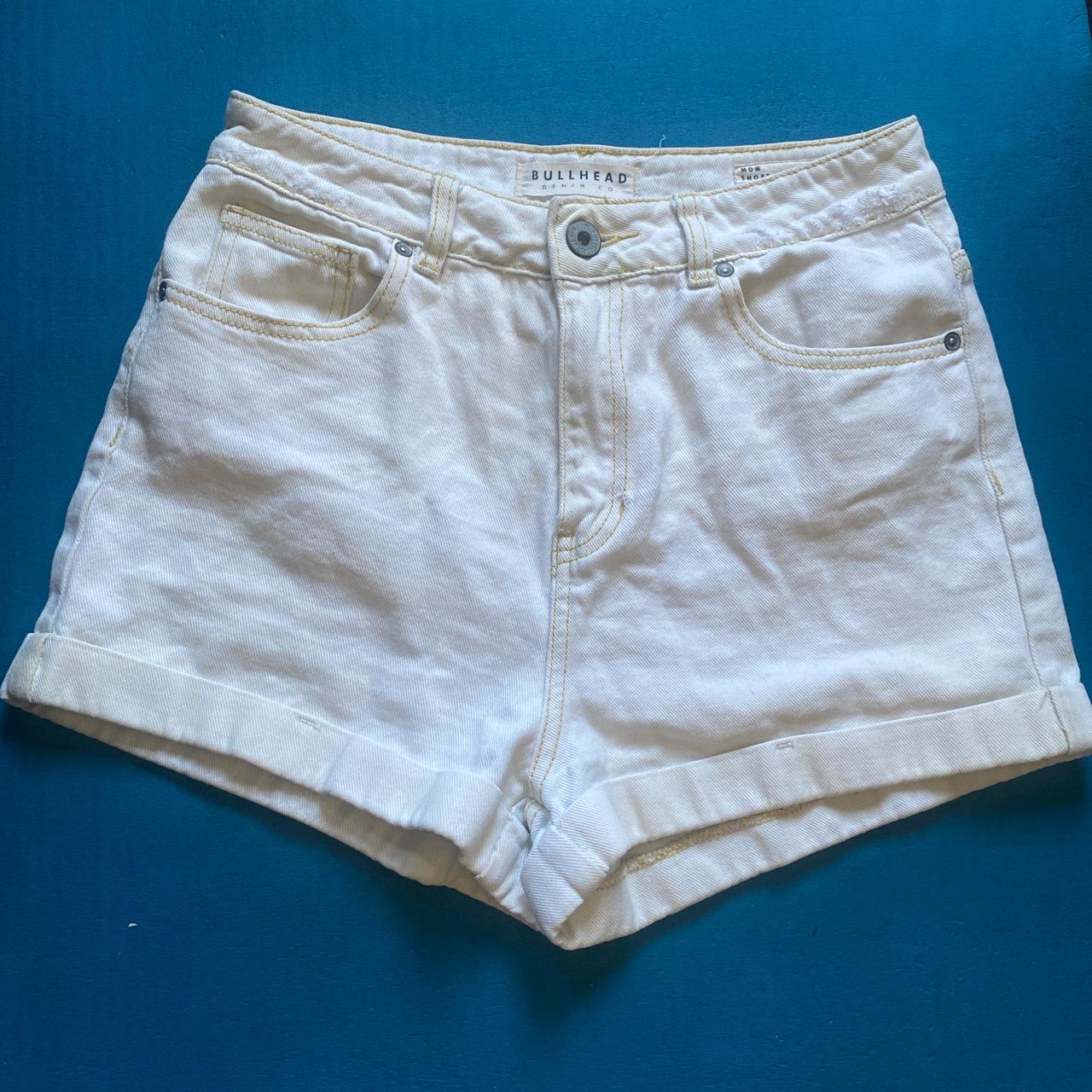 PacSun Women's Cream and White Shorts | Depop
