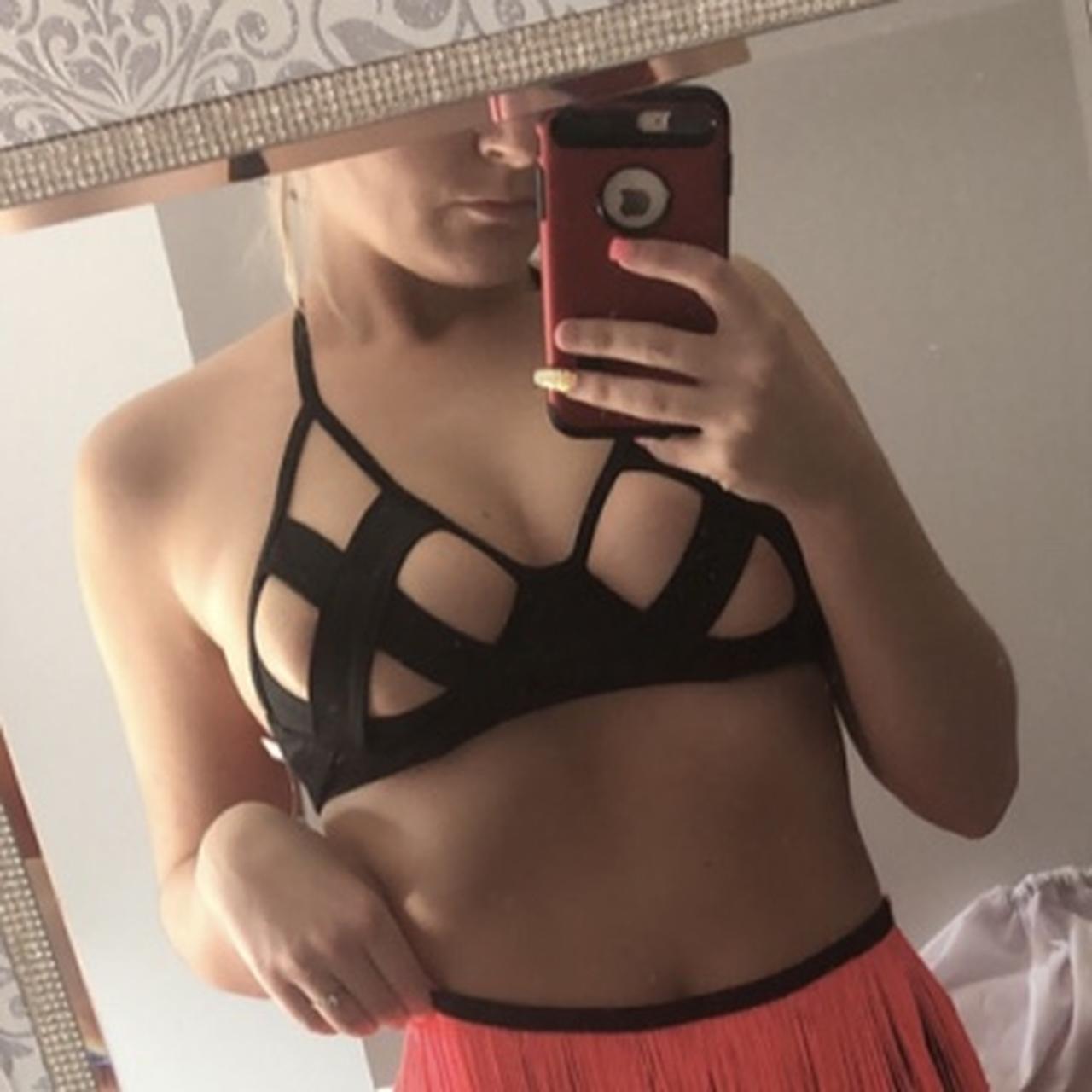 My boobs are a 34C/32D and this fitted me absolute - Depop