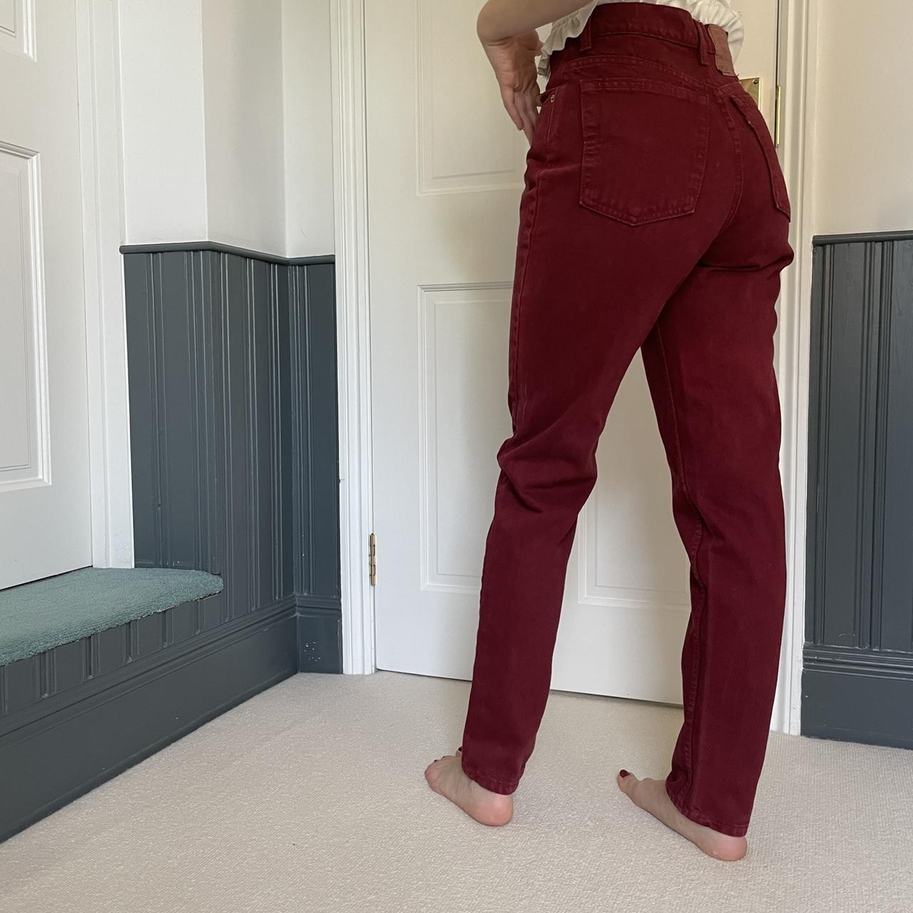 Levi's Women's Red and Burgundy Jeans | Depop
