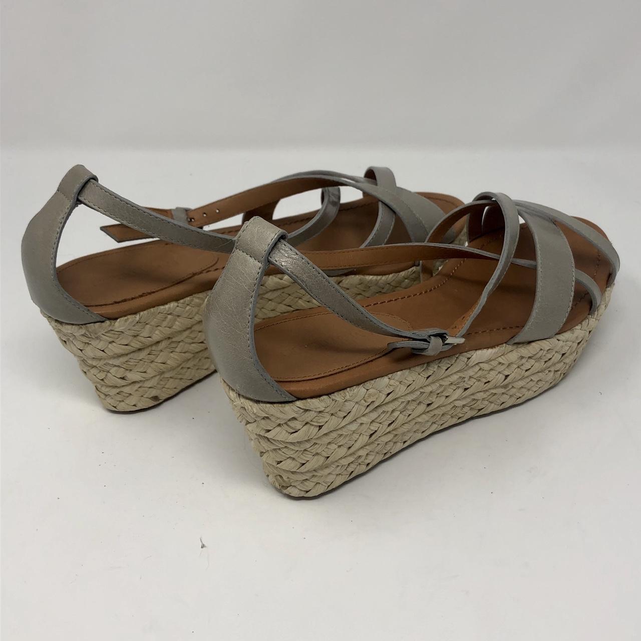 Armani Women's Tan and Grey Sandals (3)