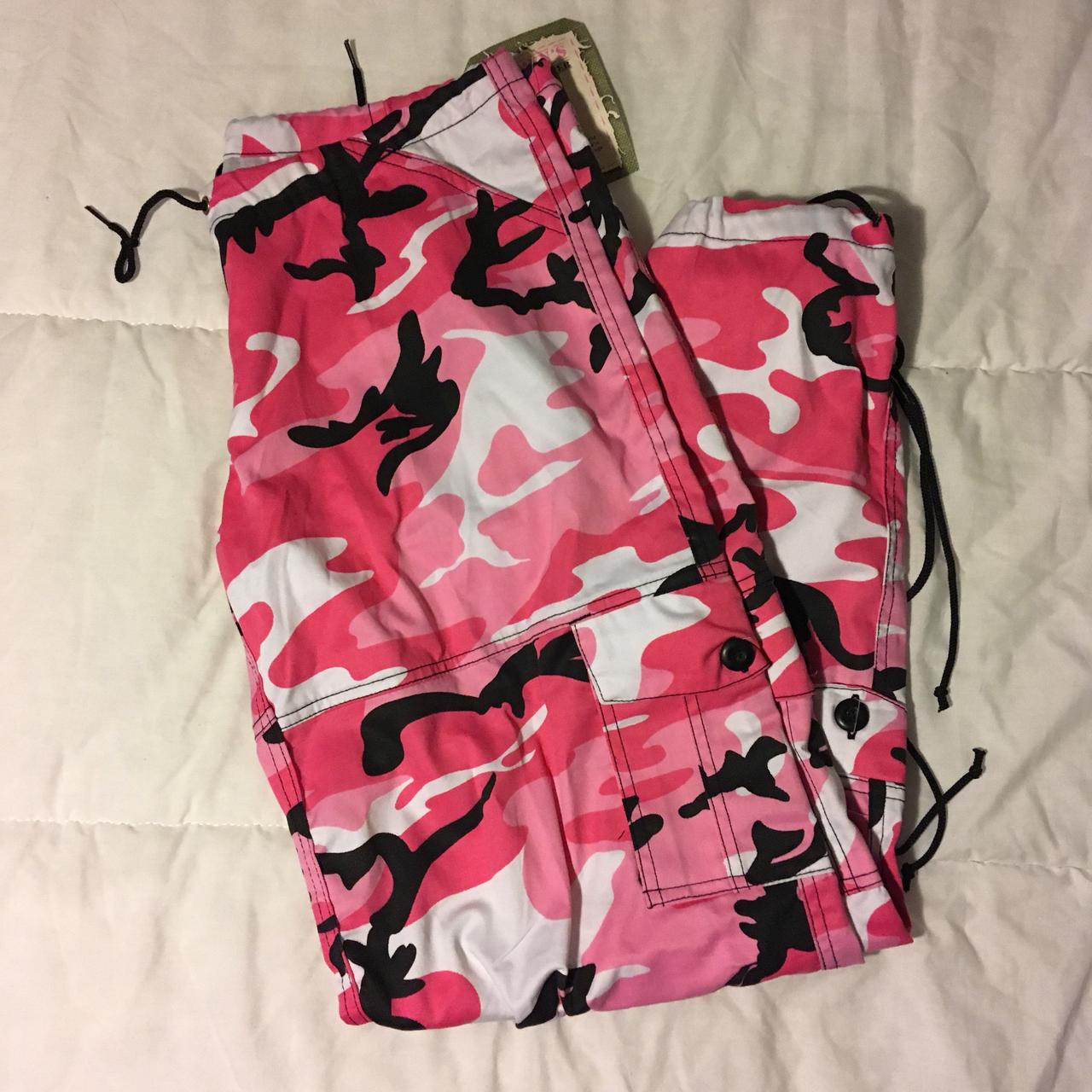 zumiez pink camo pants