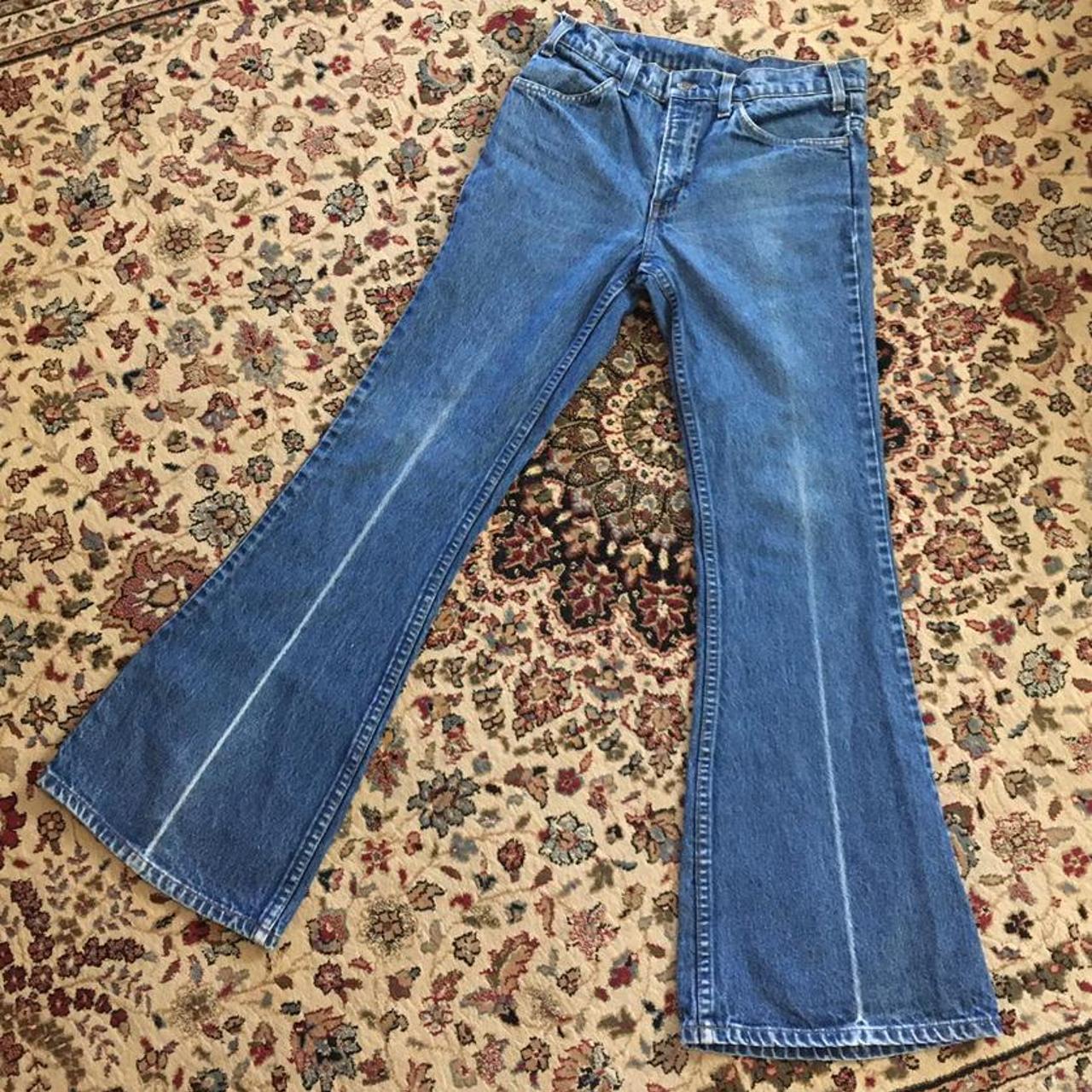 levi's elephant bell bottom jeans