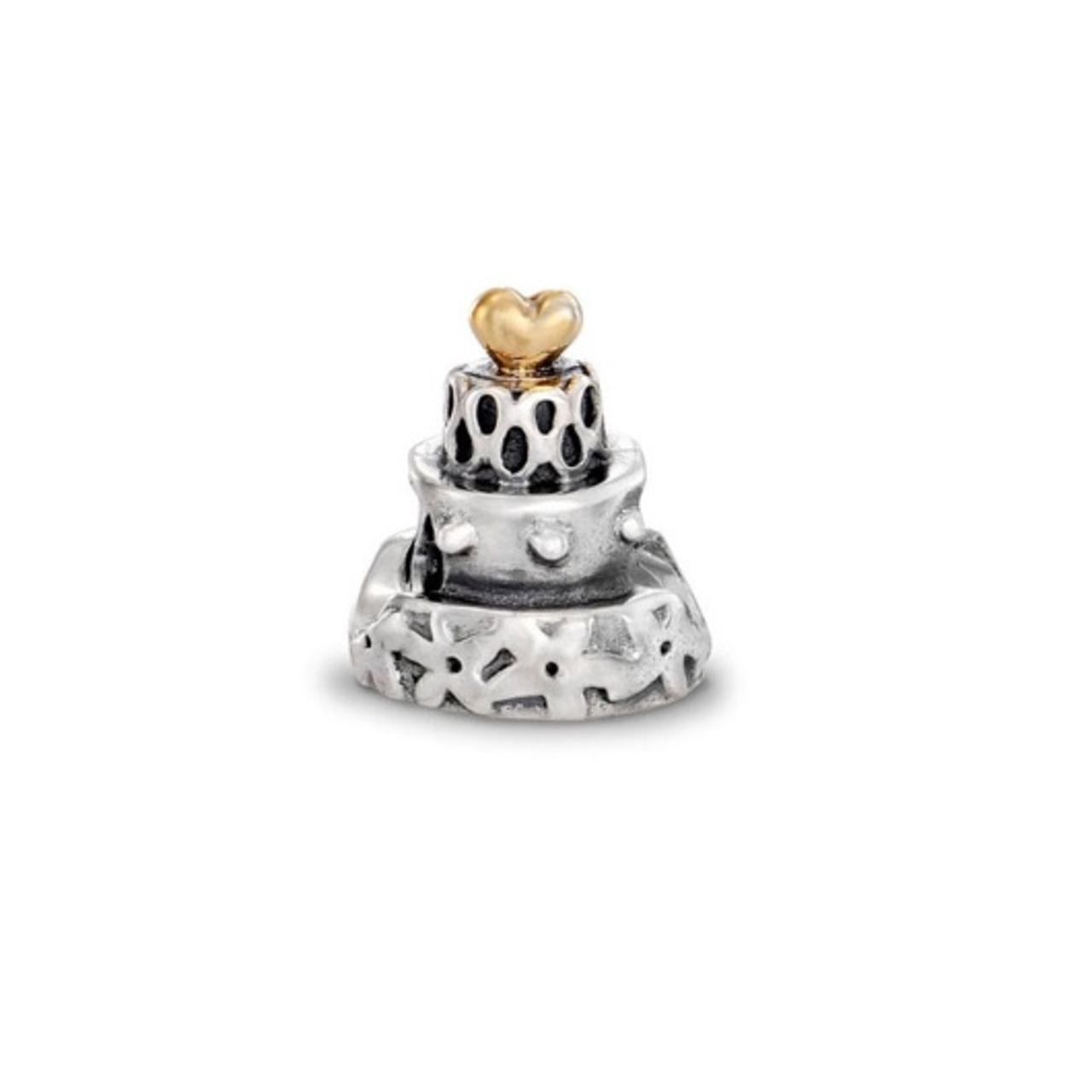 Pandora on sale cake charm