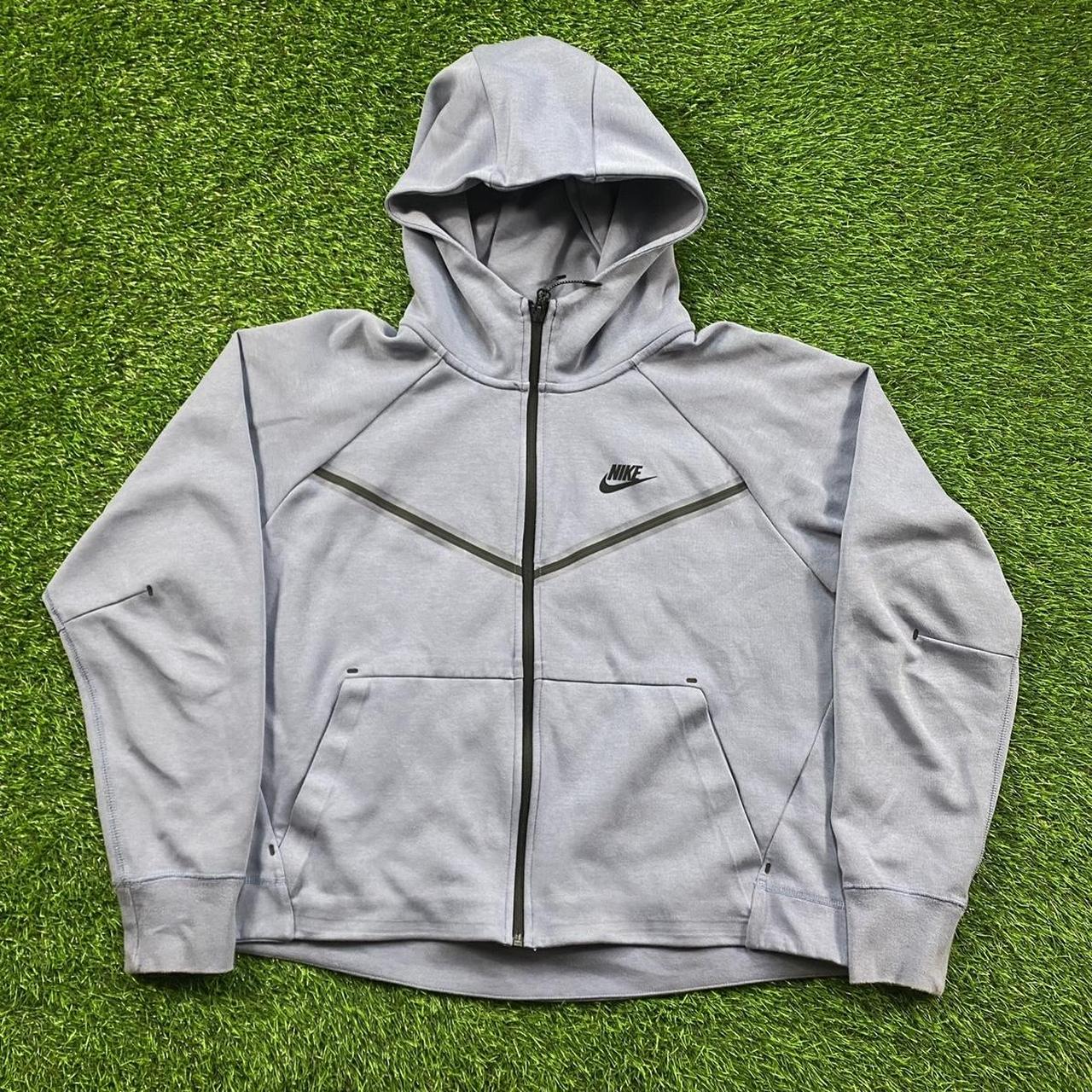 nike tech fleece v1