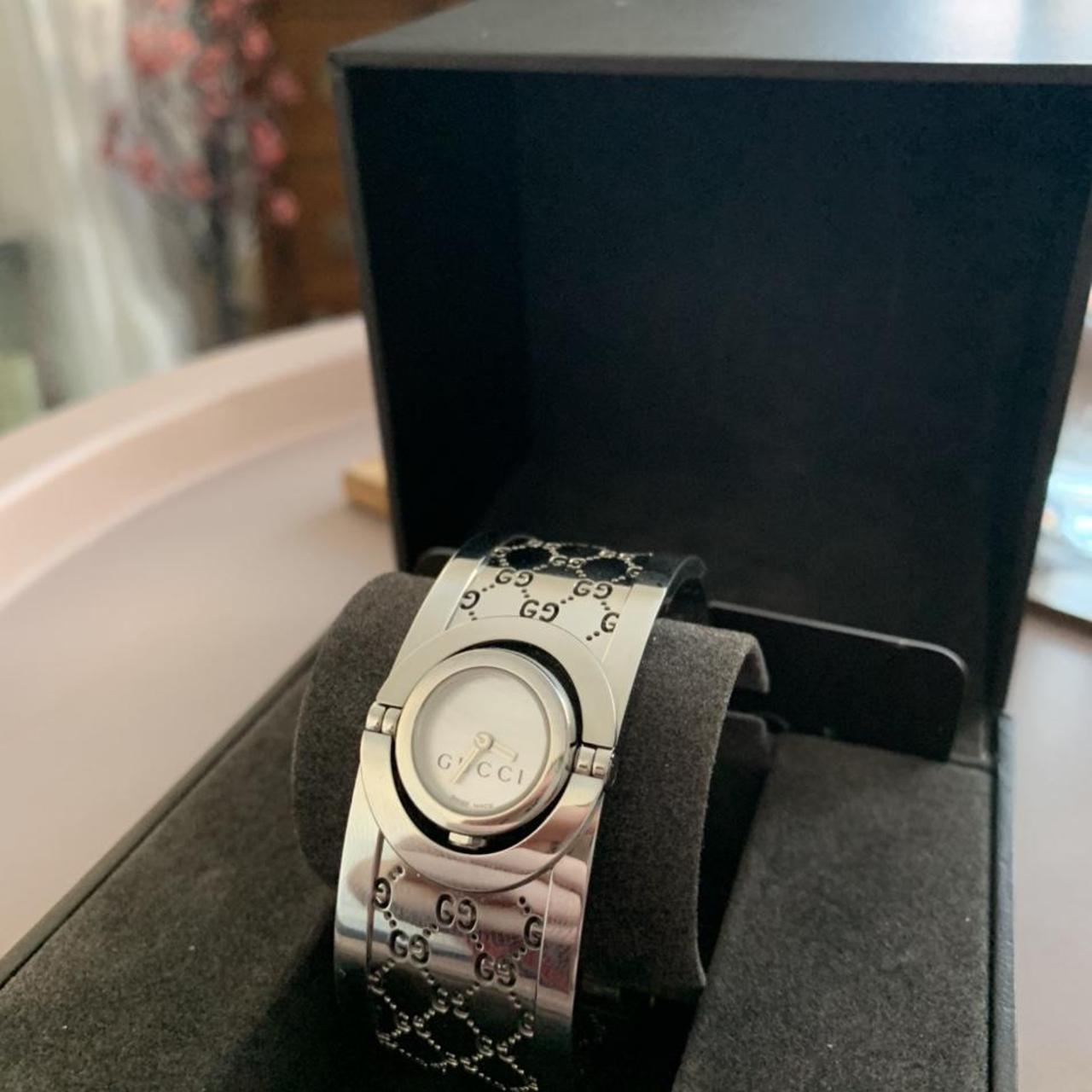 Gucci twirl clearance watch silver