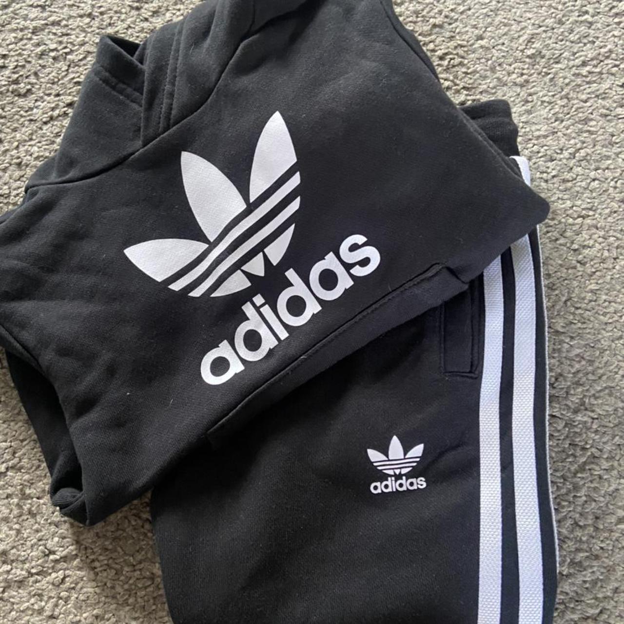 Adidas tracksuit best sale age 4