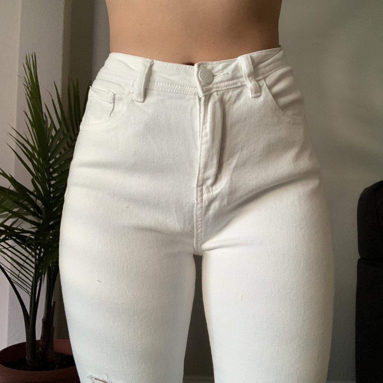 🤍 MADDIE WHITE RIPPED JEANS 🤍 The material of this... - Depop