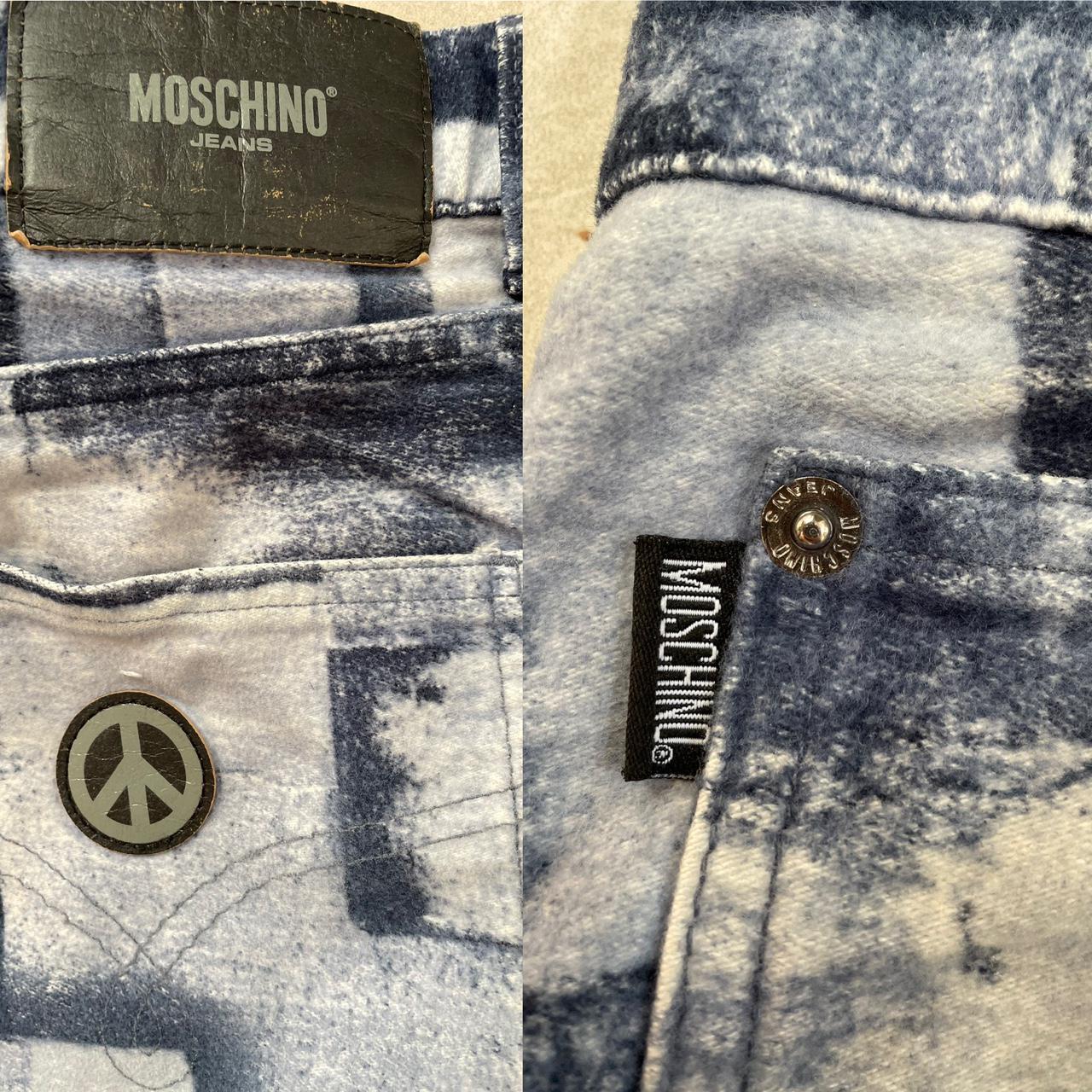 moschino jeans label