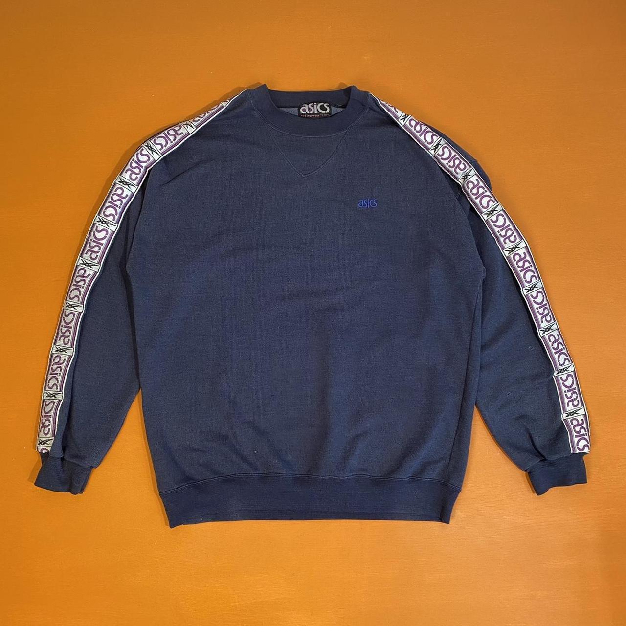 Navy blue colourway Small embroidered logo on the... - Depop