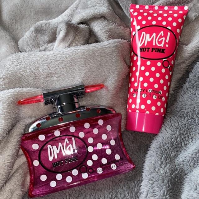 Omg hot pink perfume new arrivals