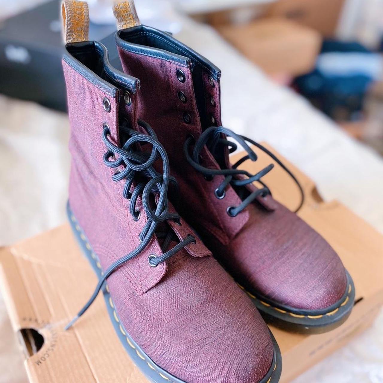 ORIGINAL DR. MARTENS 100 VEGAN CASTEL MADE SIZE 7