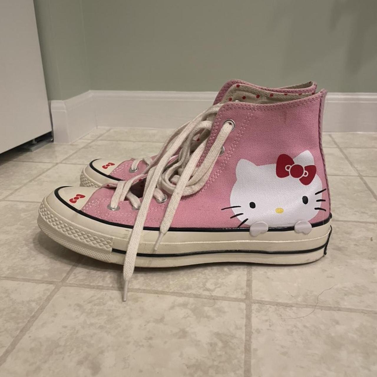 Hello kitty hotsell pink converse