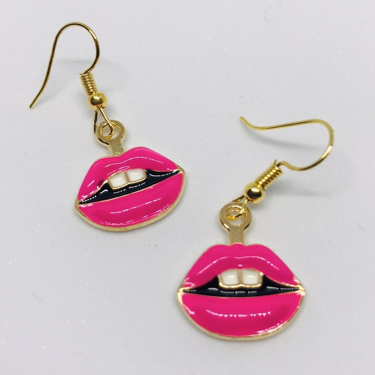 Women's Gold and Pink Jewellery (2)