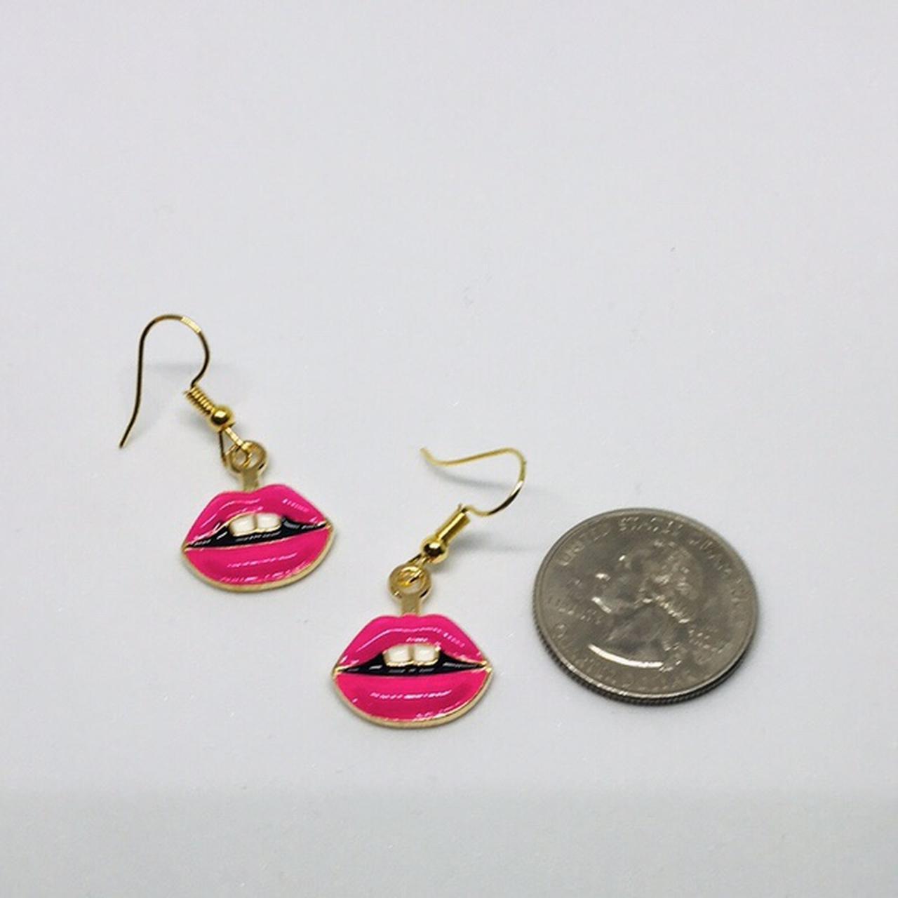 Women's Gold and Pink Jewellery (3)