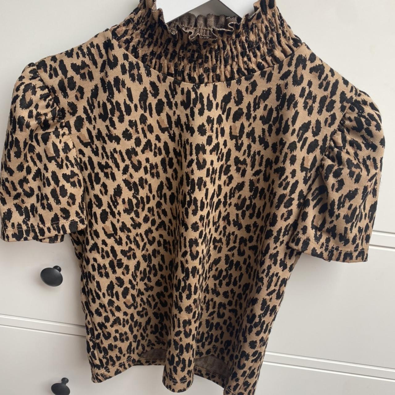 zara leopard print puff sleeve top