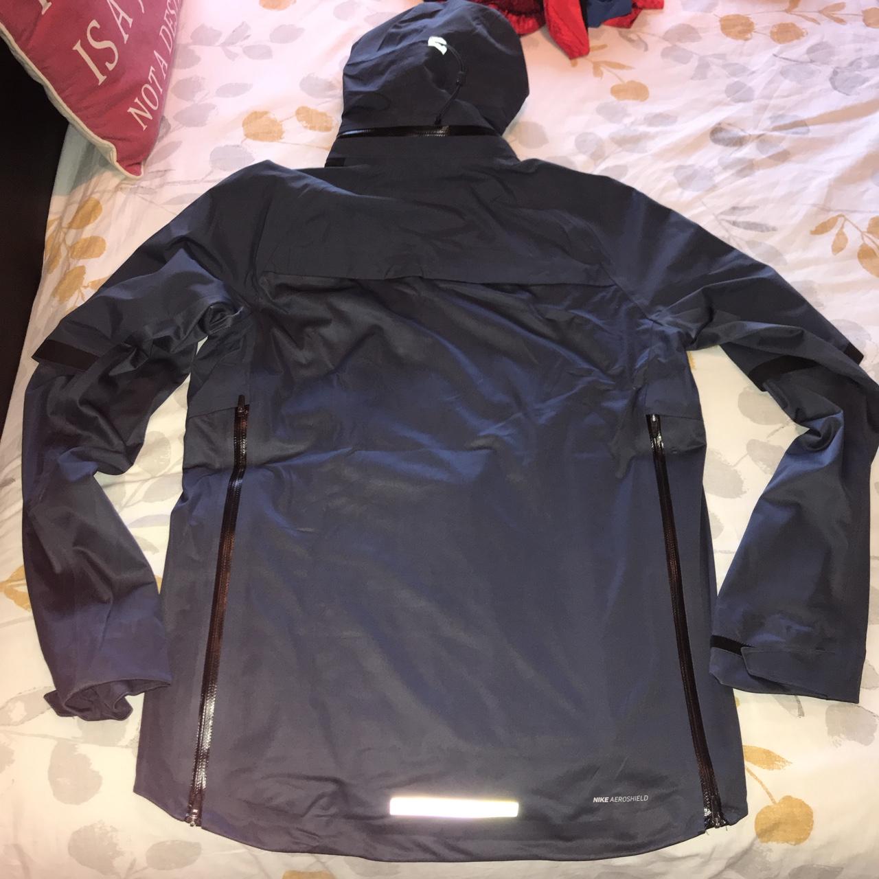 Nike aeroshield discount