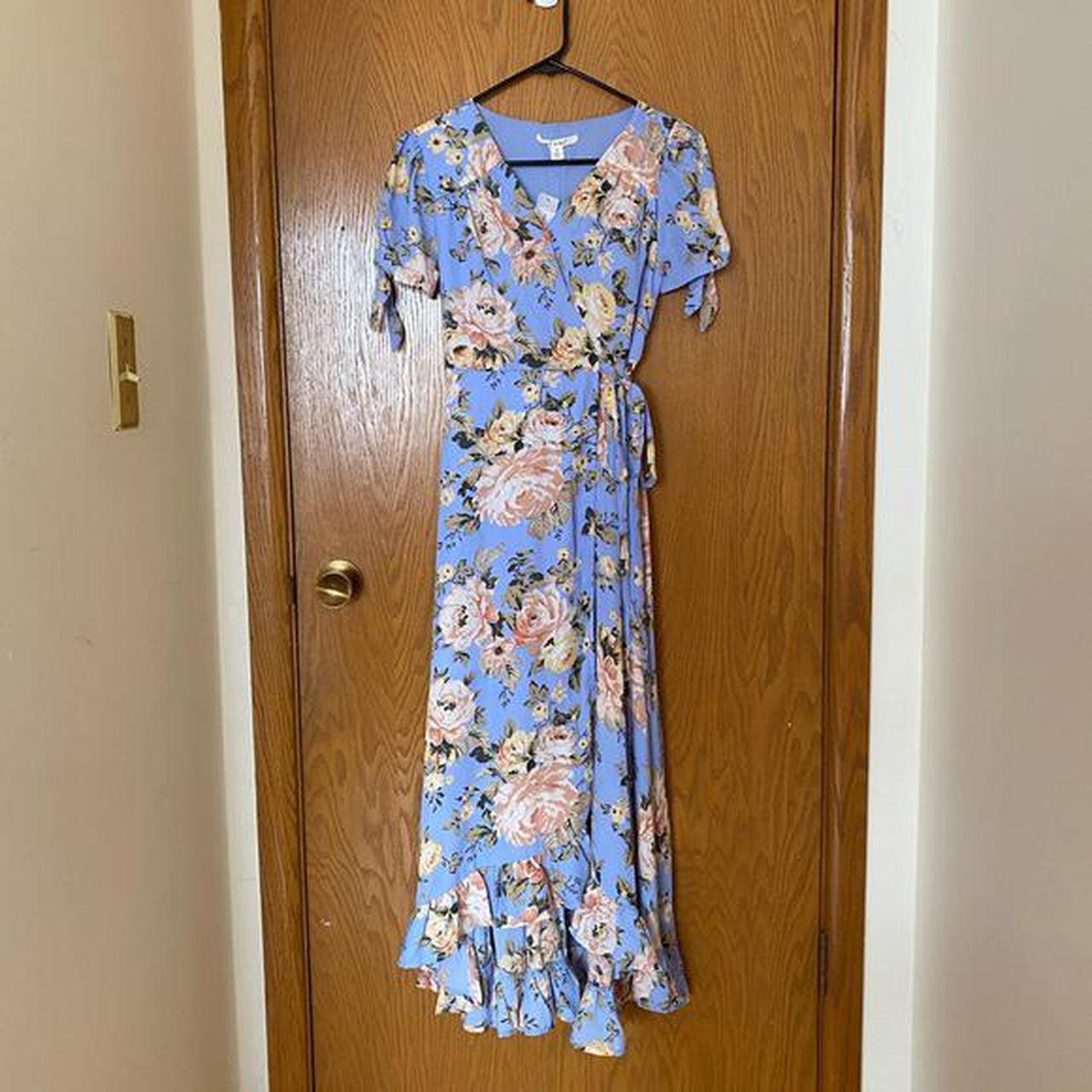 francescas/miami blue floral midi dress with tie... - Depop