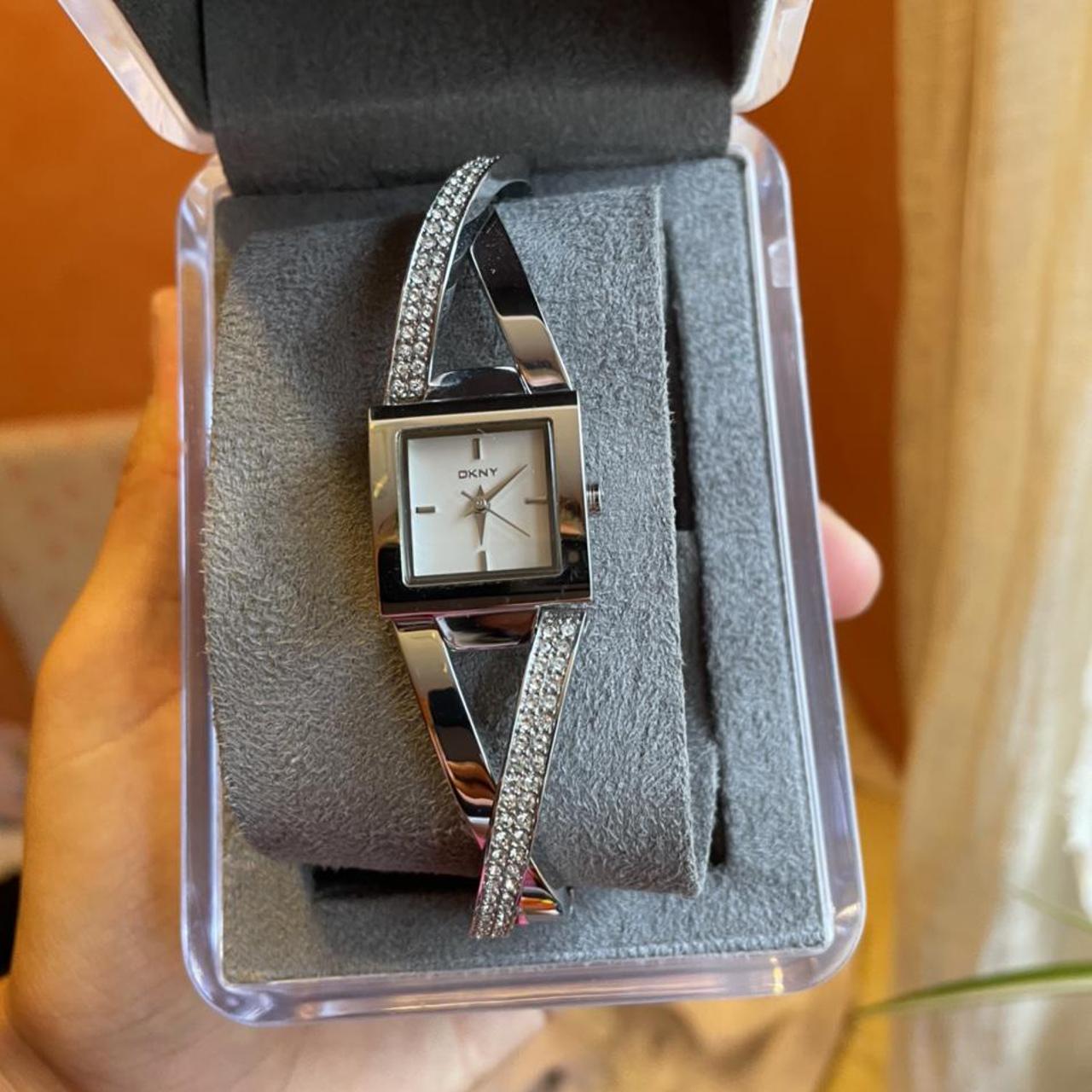 Dkny silver discount diamond watch