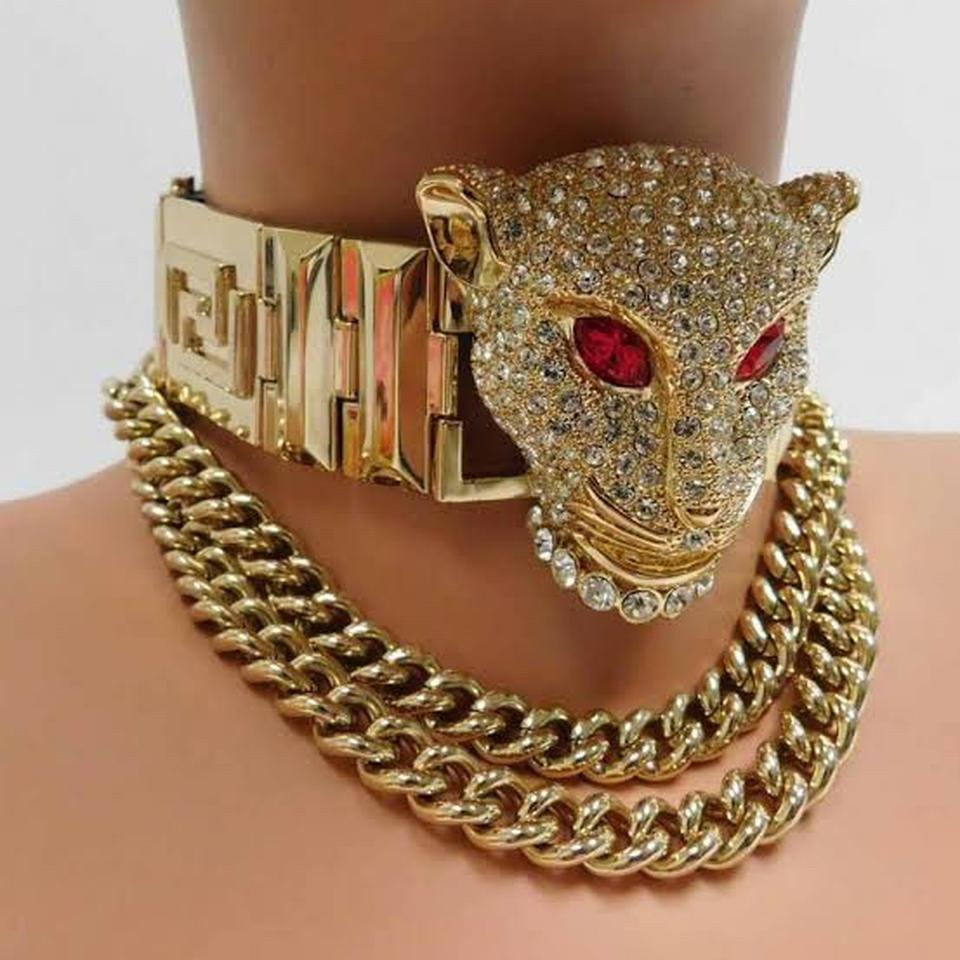 Versace hot sale h&m necklace