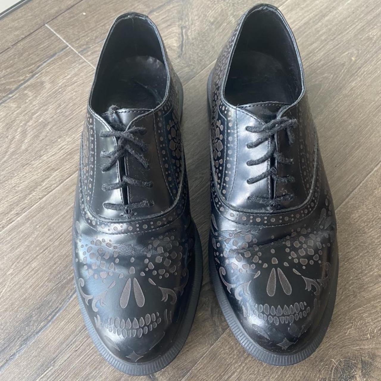 【希少】Dr.Martens ドクターマーチン AILA Skull Shoes Dr. Martens Women's Kensington Aila Skull Etched 5-Eye