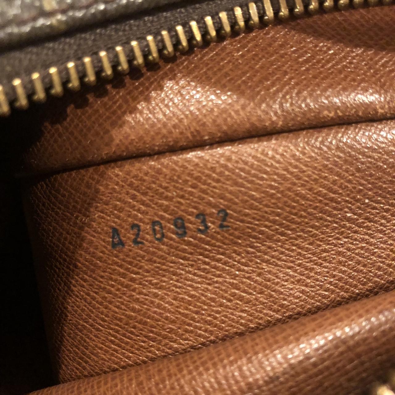 Genuine Louis Vuitton y2k handbag 😍😍 reasonable - Depop