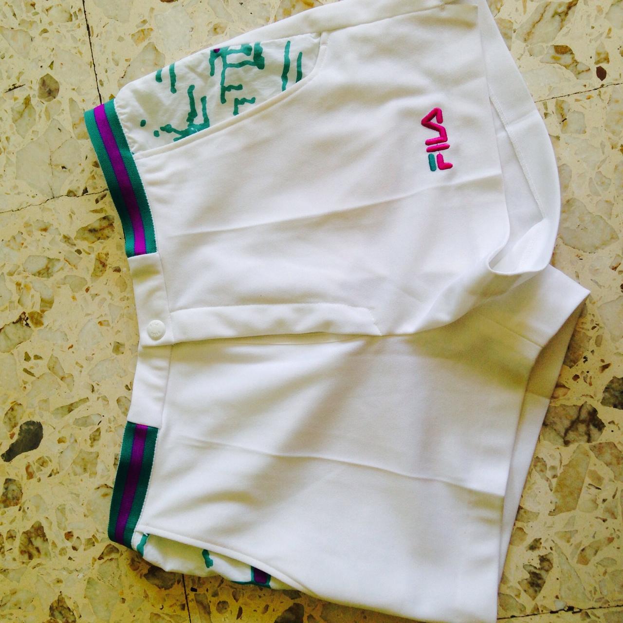 Pantaloncini vintage da tennis Fila Fila short. Depop