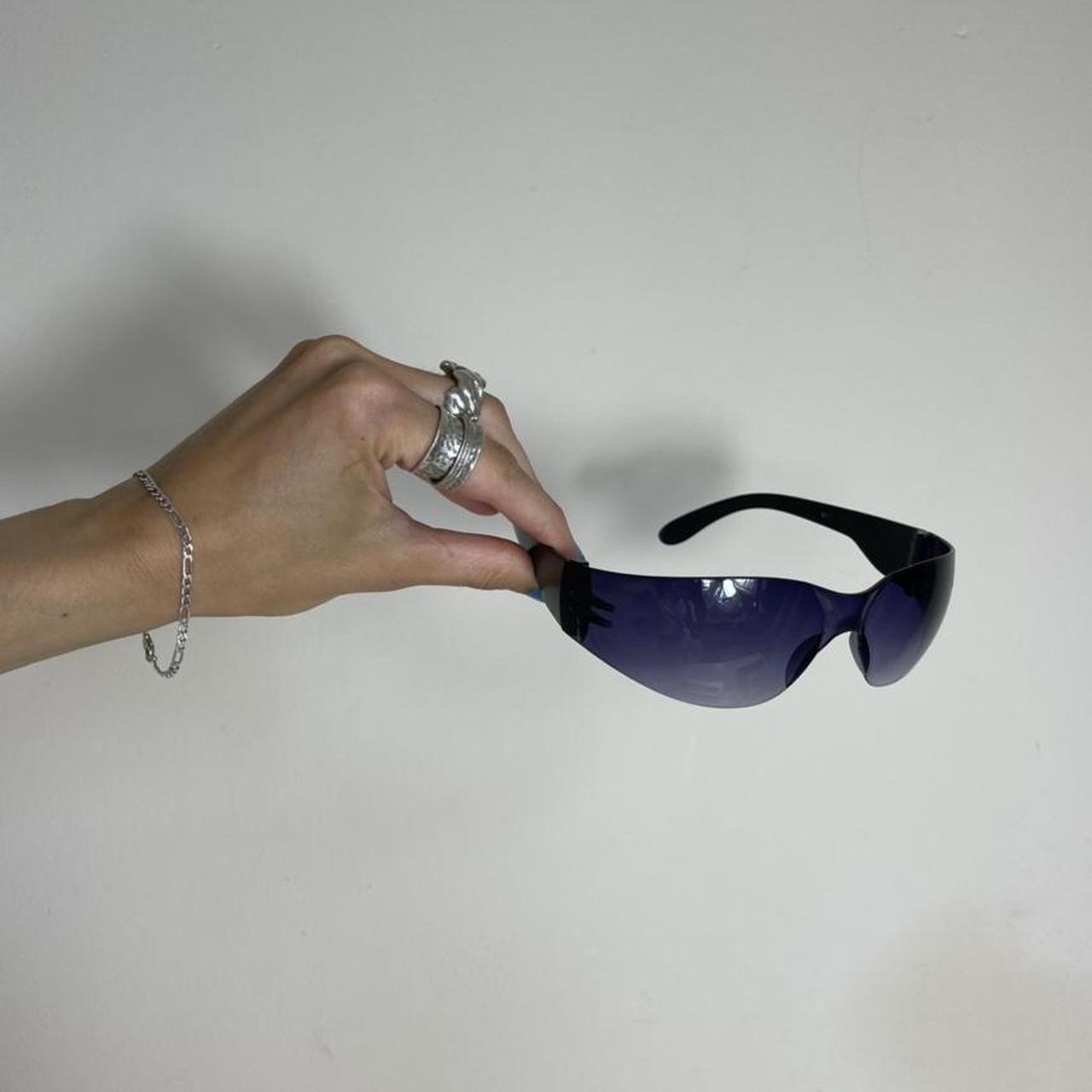 Y2K sports sunglasses 00s style rimless wrap... Depop