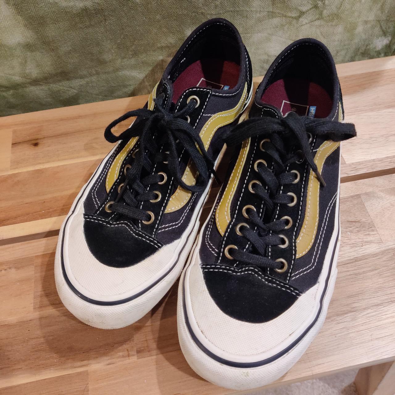 black vans size 7.5