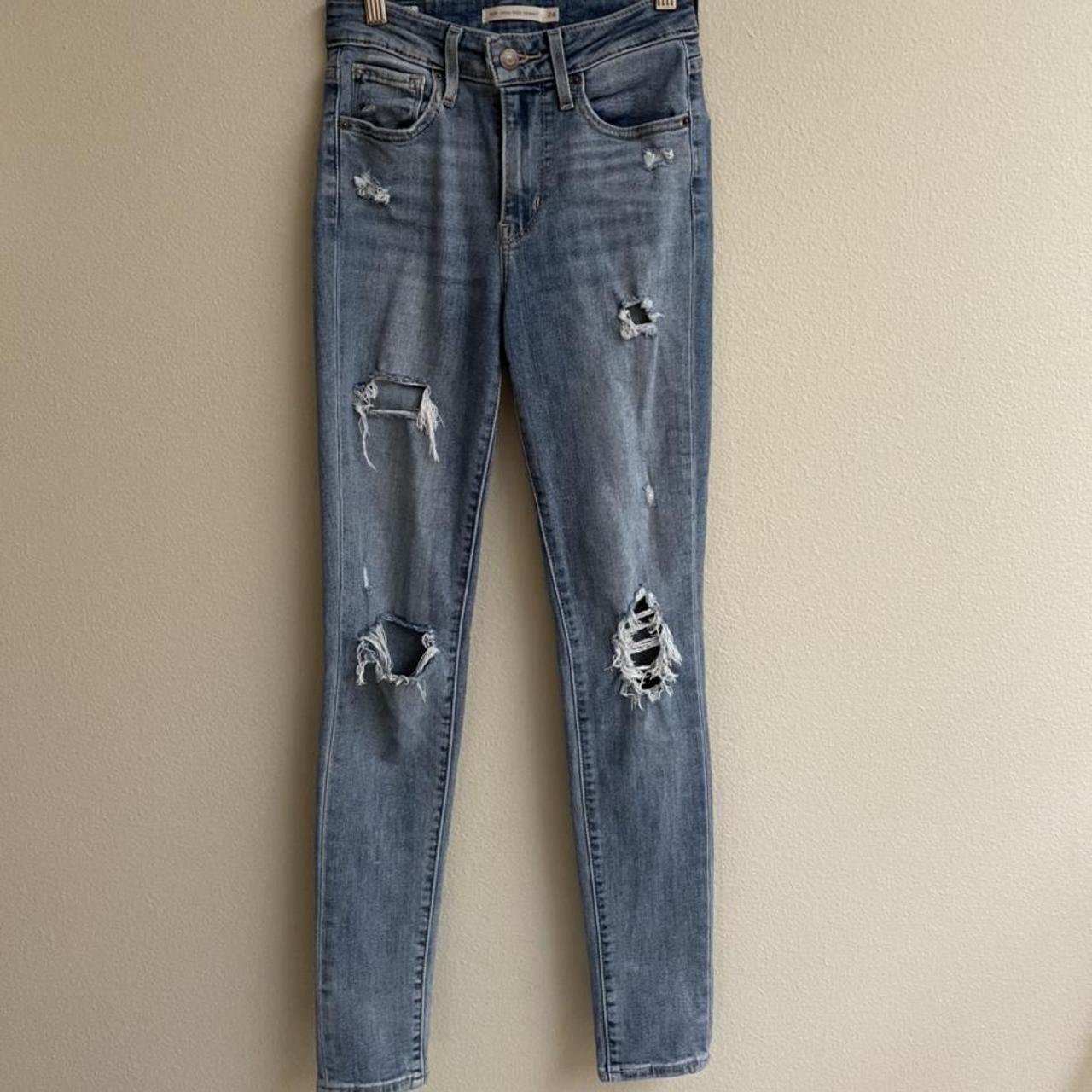 levi's ripped jeans