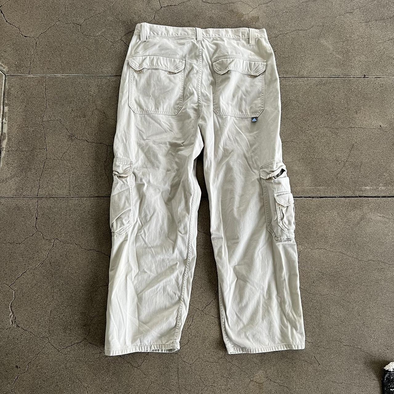 levi's white cargo pants