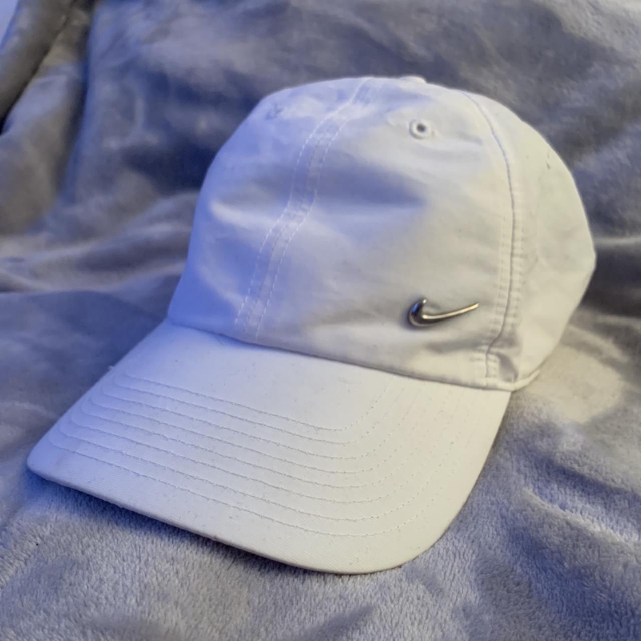 mens white nike cap