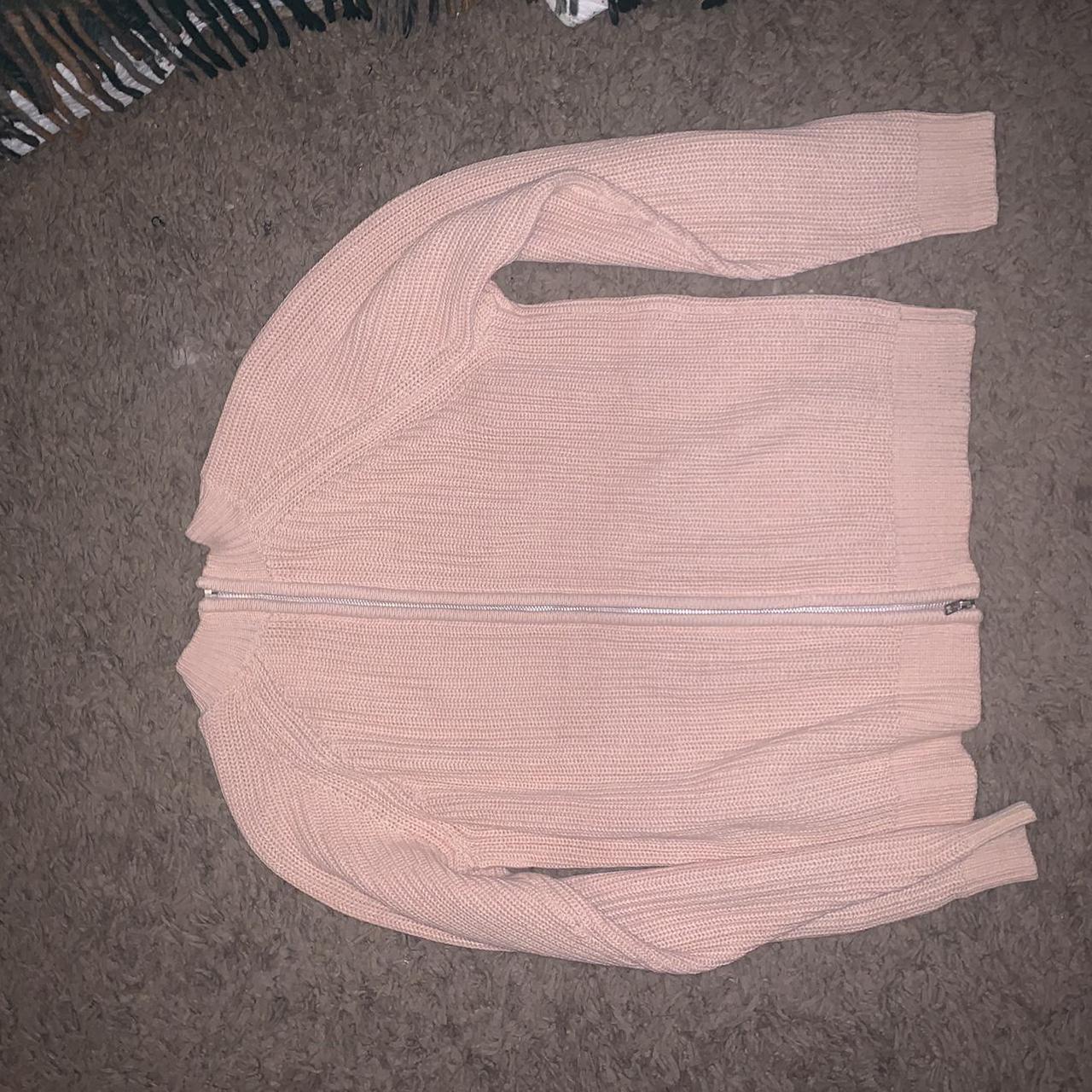 Lovely light pink knitted jumper from H&M. Size... Depop