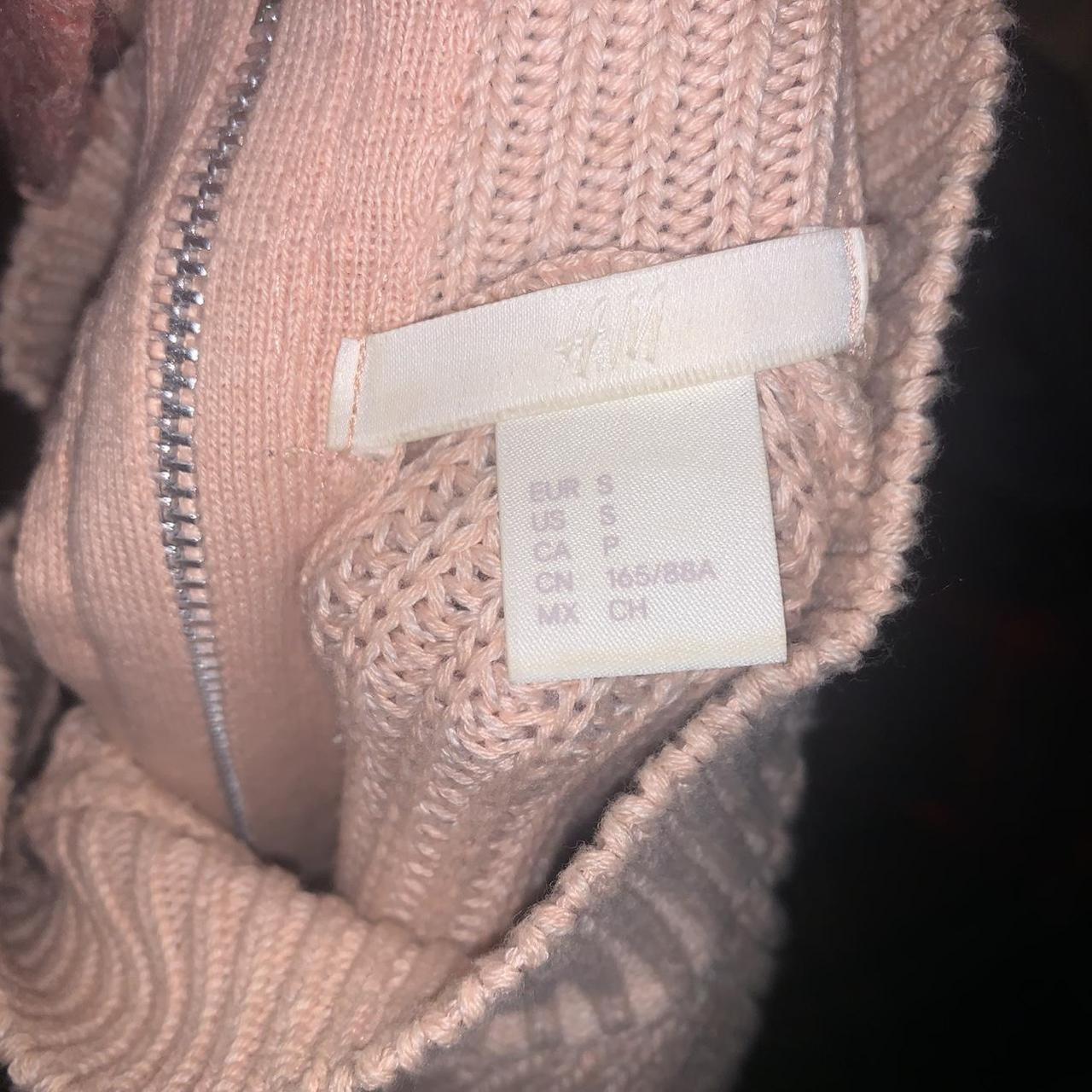Lovely light pink knitted jumper from H&M. Size... Depop