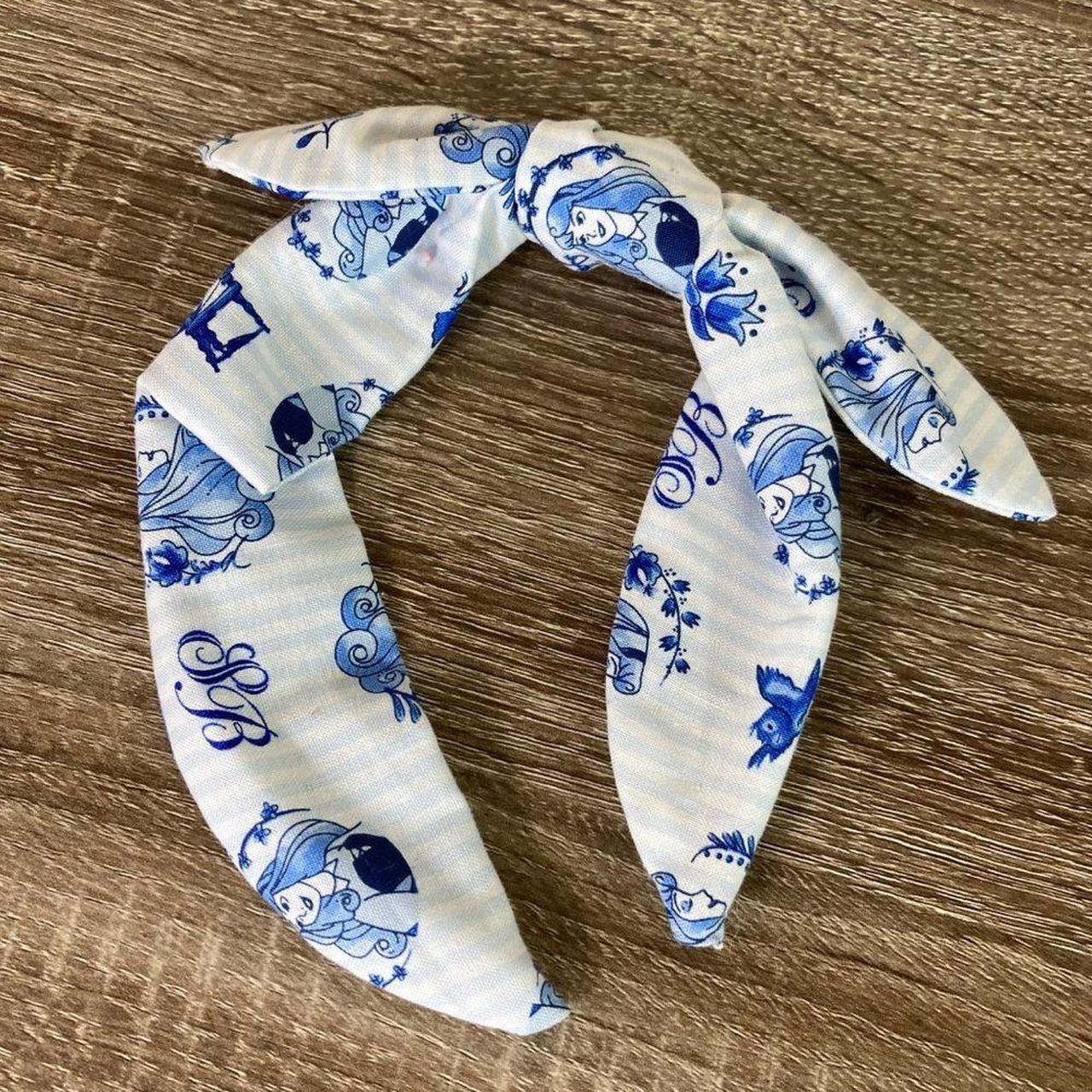 Disney Women's White and Blue Hair-accessories (2)