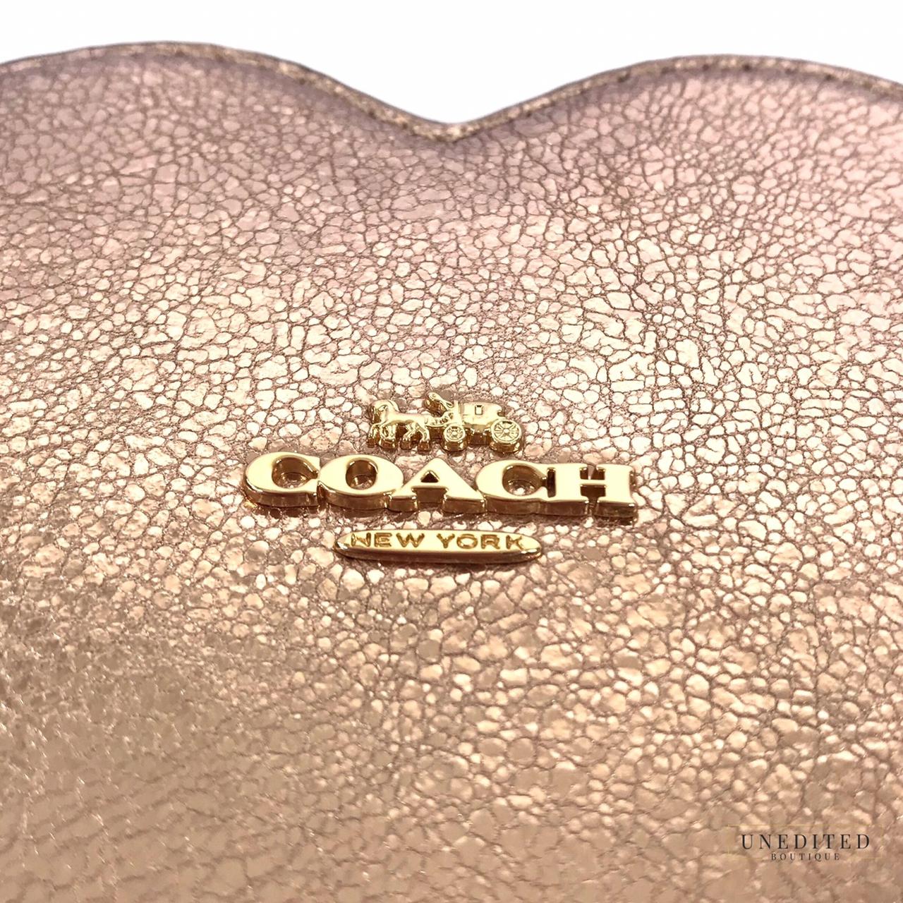HEART COIN CASE (COACH F39068) WHITE GOLD/LIGHT - Depop