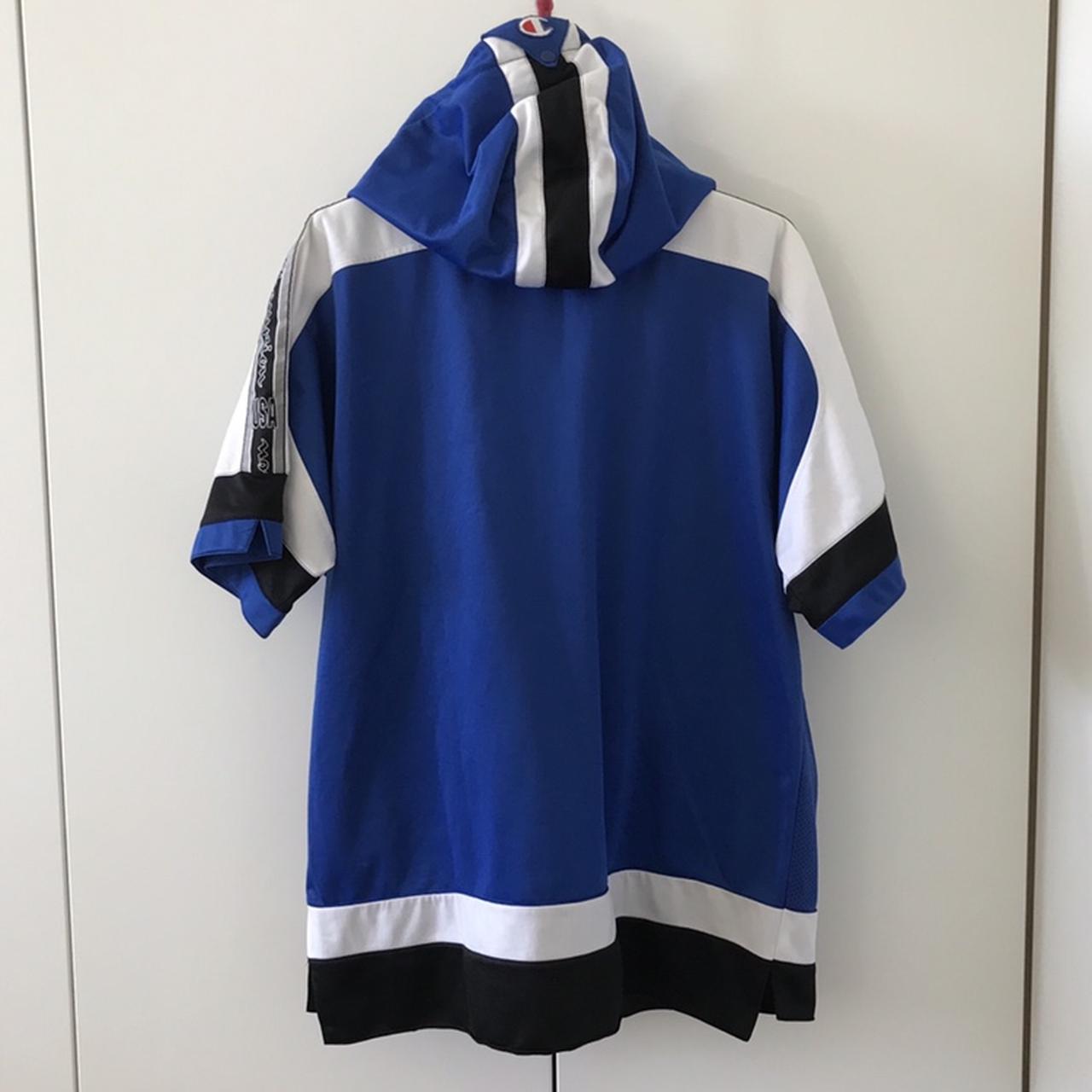 Champion Men's Hoodie Depop