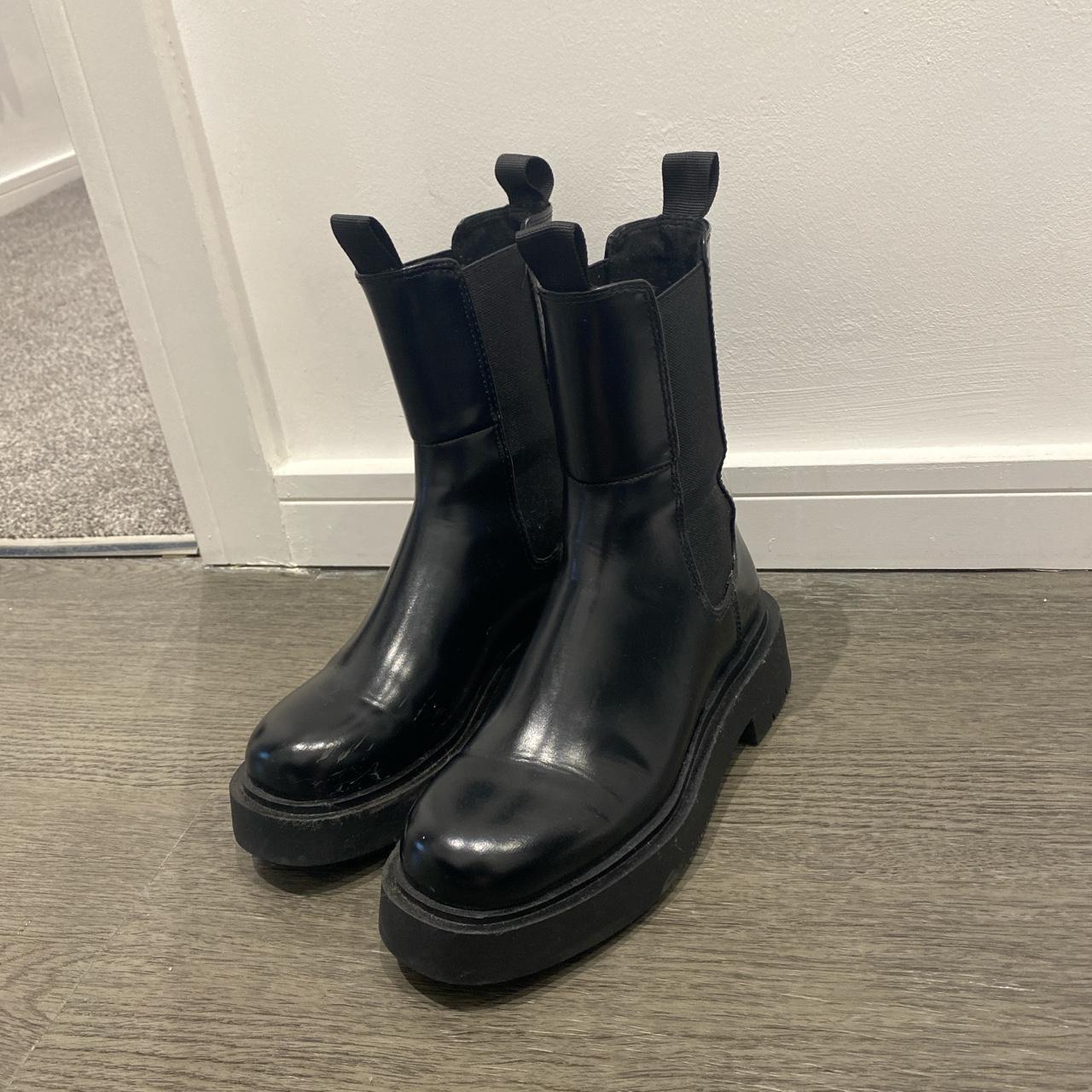 Cutest black leather Chelsea boots , worn. - Depop