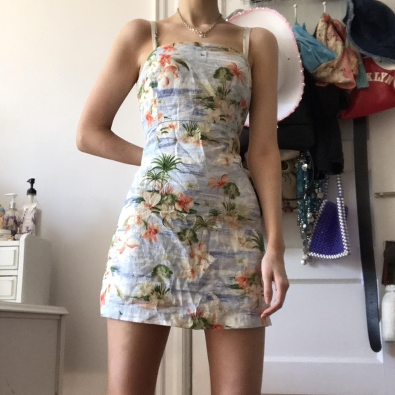 new with tags forever 21 tropical print mini dress.... - Depop