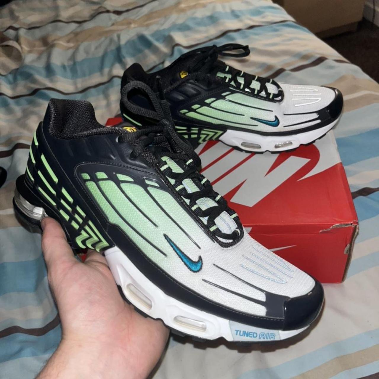 ghost green nike tn