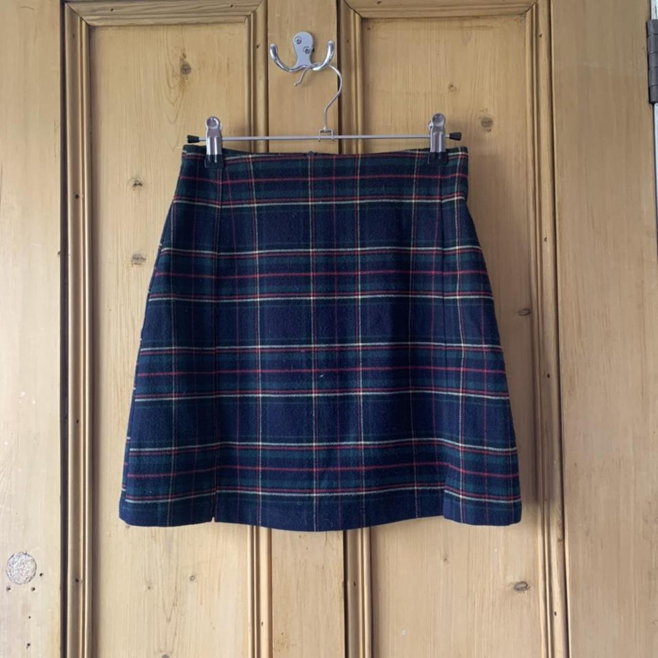 Brandy Melville Women's Green and Navy Skirt Depop